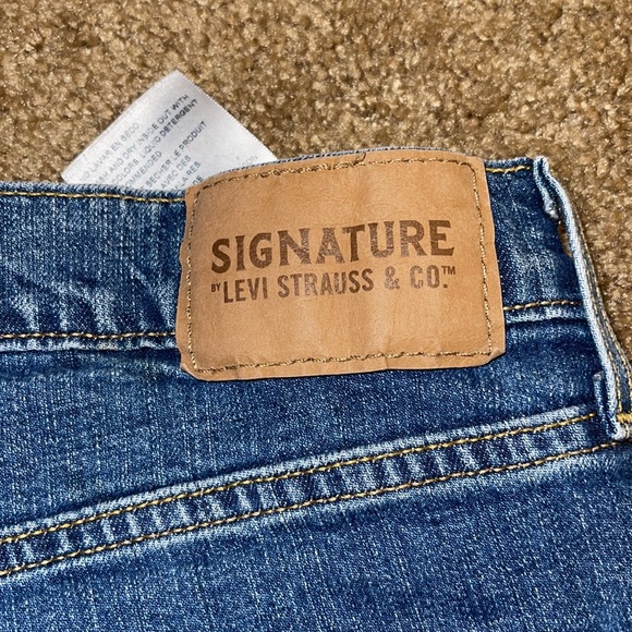 Signature by Levi S67 Athletic blue jeans w34 L30 good condition worn 2 times - Picture 4 of 6